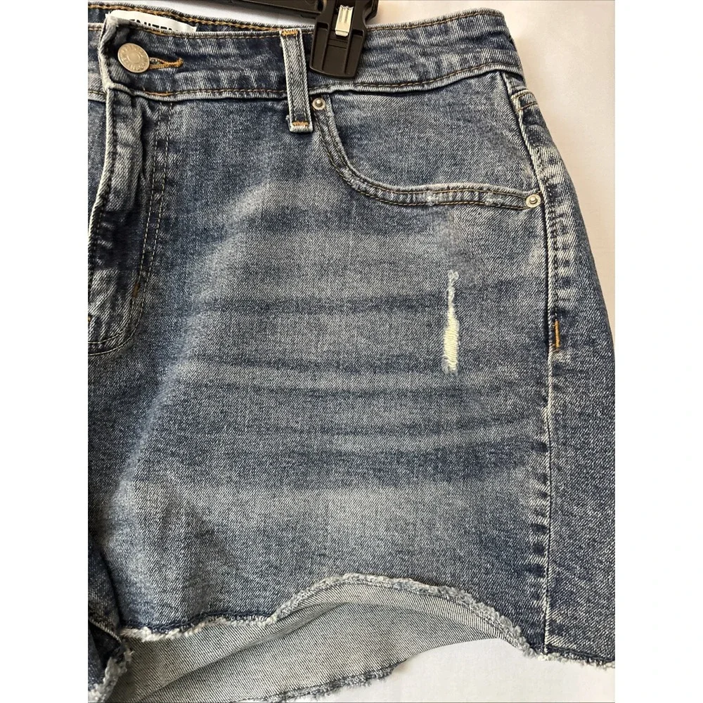 Denizen From Levis High-Rise Distressed Denim‎ Shorts Size 16
